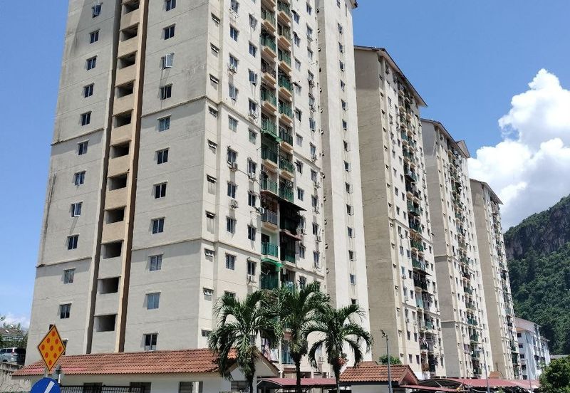 Pangsapuri Saujana Gombak