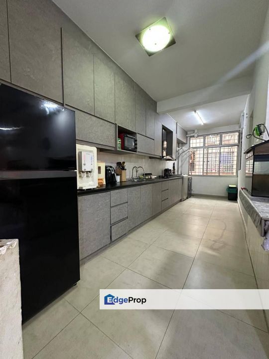 D,Shire Villa Apartment Seksyen 4 Kota Damansara, Selangor, Kota Damansara
