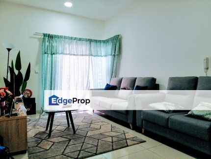 Corner Unit Pool View Savanna Southville Bangi, Selangor, Bangi