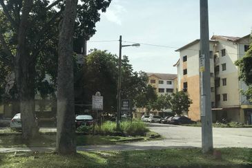 Apartment Cempakapuri