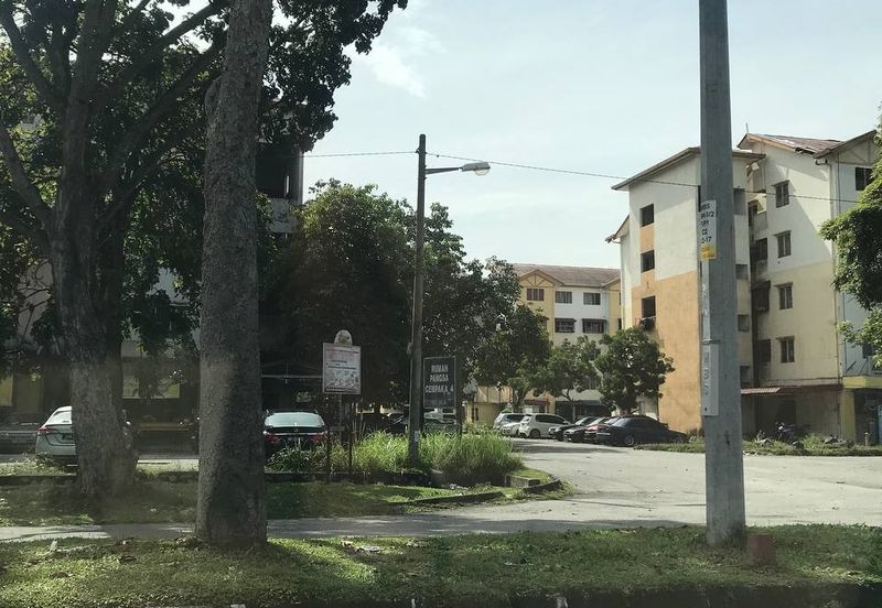 Apartment Cempakapuri