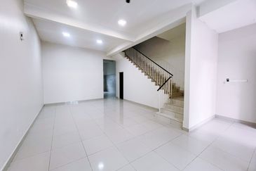 Austin Residence @Taman Mount Austin