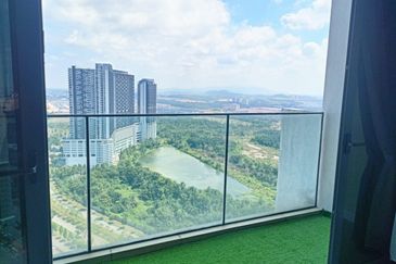 Grand Medini