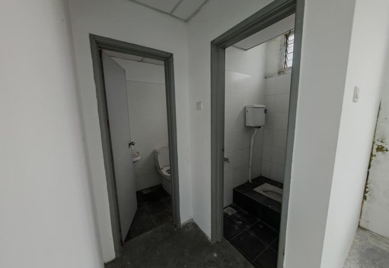 Nusantara Jalan Nusaria 2楼店面出租End Lot