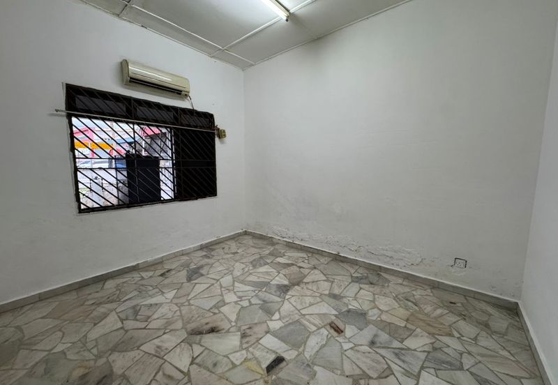 Taman Johor Jaya  Single storey terrace 