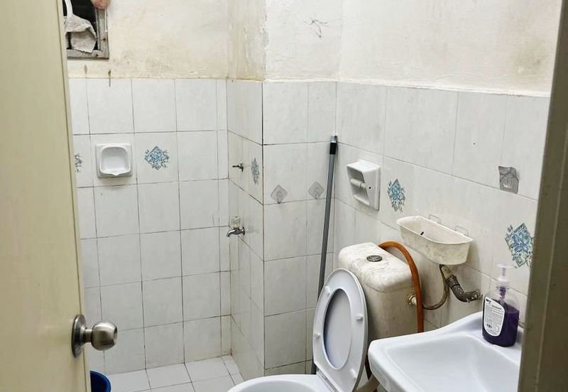 Vista Seri Alam Apartment