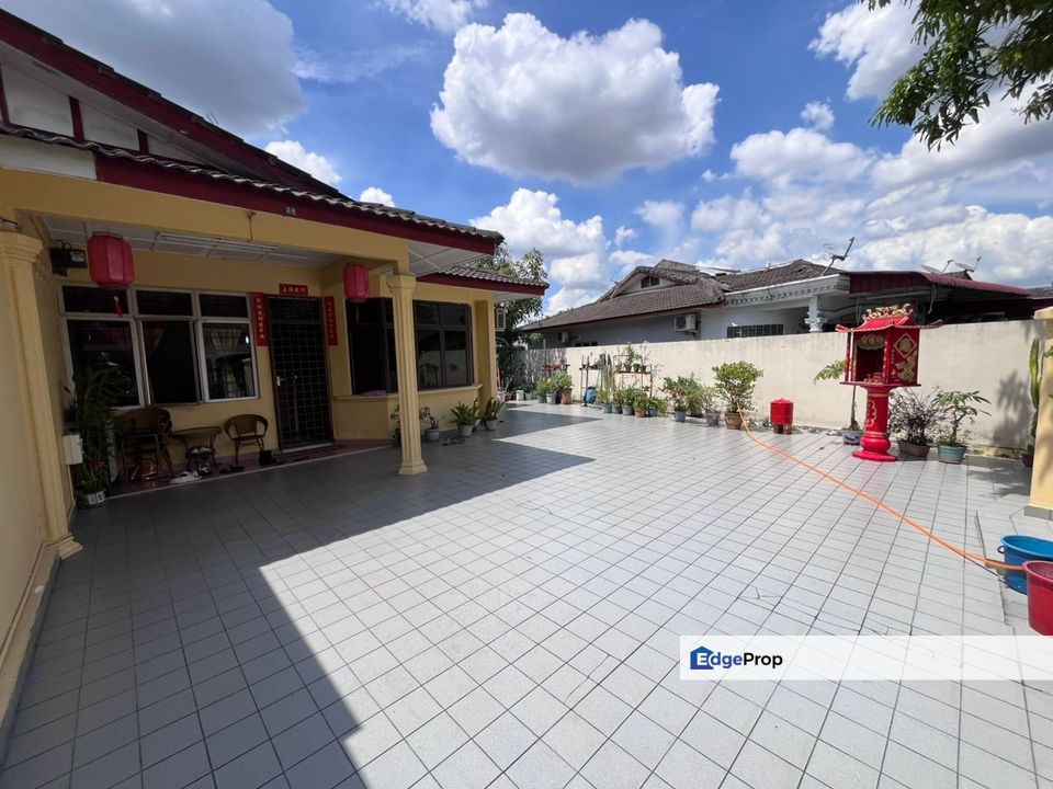 Jalan Tembusu @ Taman Rinting Single Storey Terrace, Johor, Pasir Gudang