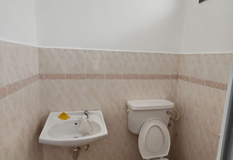 Bukit Indah Jalan Indah 1/x