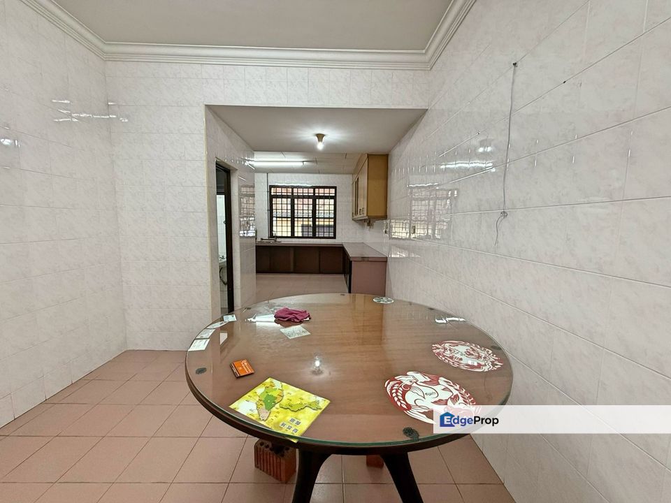  Desa Cemerlang 保安区双层排屋出售, Johor, Ulu Tiram