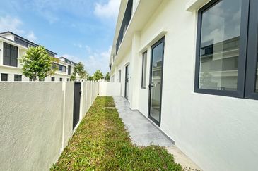 Gemala Residences @ Tropicana Aman