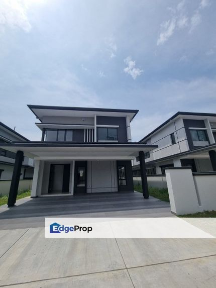 Freesia Residence 2 Storey Luxury Semi-D, Selangor, Telok Panglima Garang