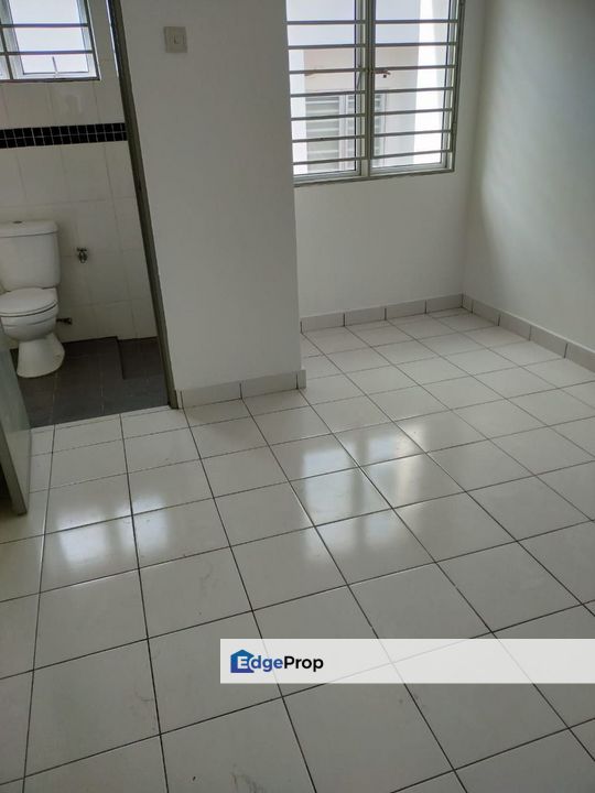 Subang Impian End Lot Open 2 Storey Terrace House , Selangor, Subang