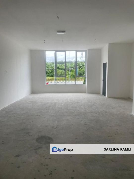 Ground Floor Shop Taman Irama Sendayan, Negeri Sembilan, Labu