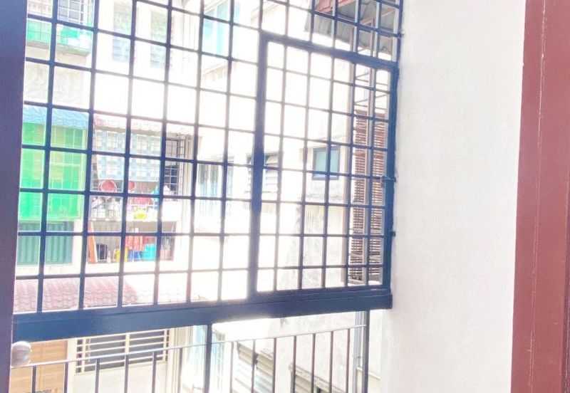 Pangsapuri Tun Perak