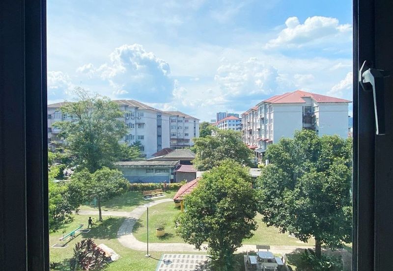 Pangsapuri Tun Perak