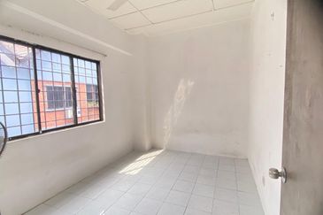 Sukma Shop Apartment