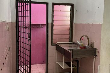 Sukma Shop Apartment