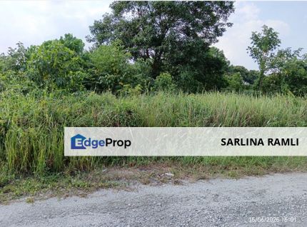 Labu Lanjut Sepang Tanah Lot Banglo, Selangor, Sepang