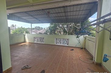 TAMAN MASJID TANAH RIA