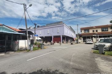 TAMAN MASJID TANAH RIA