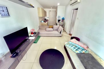 I Residence @ I City