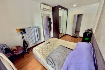 I Residence @ I City