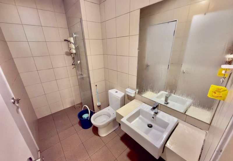 I Residence @ I City