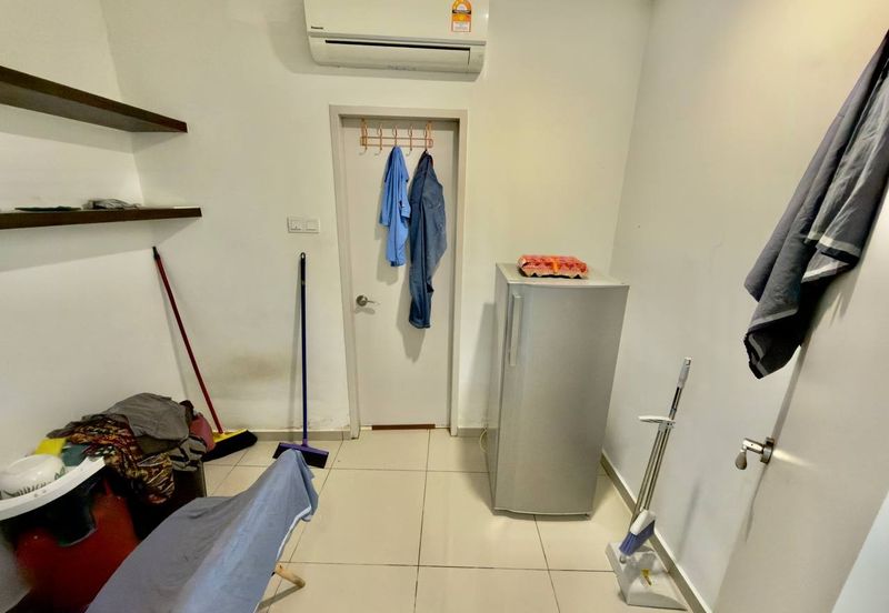 I Residence @ I City