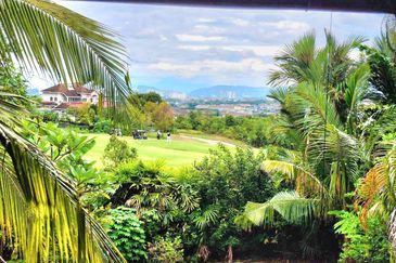 Bangi Golf Resort Bungalow Resort Style