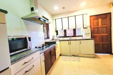 Bangi Golf Resort Bungalow Resort Style