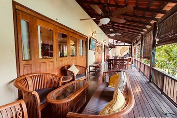 Bangi Golf Resort Bungalow Resort Style