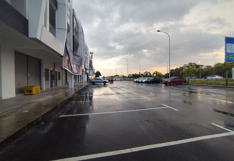 Suria Industrial Park (SIP)