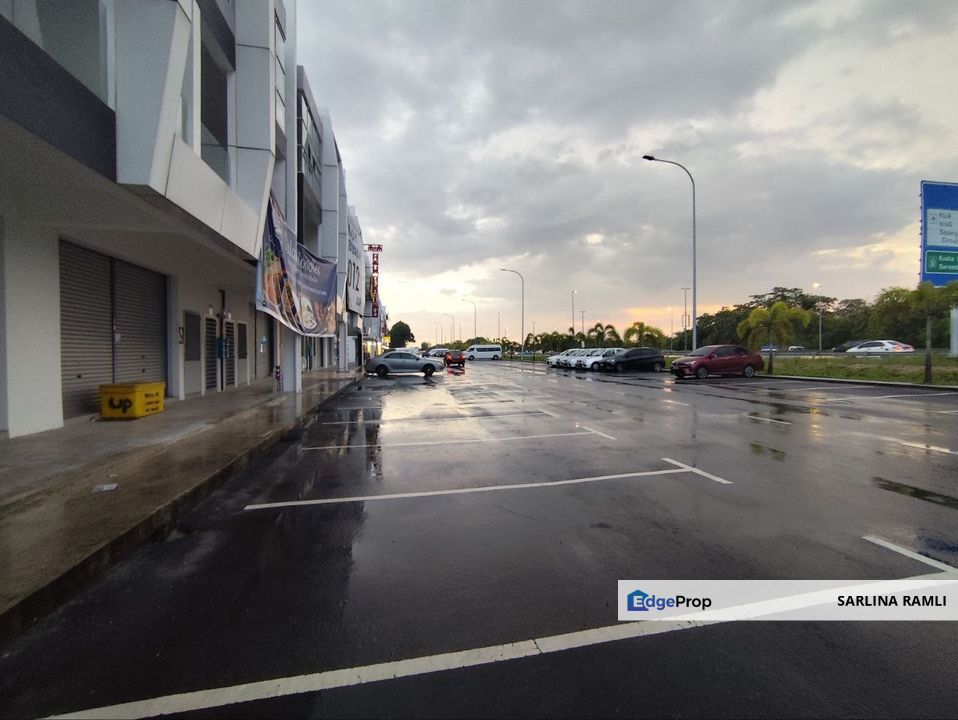 Sepang Suria Industrial Park, Shop lot Near Klia, Selangor, Sepang