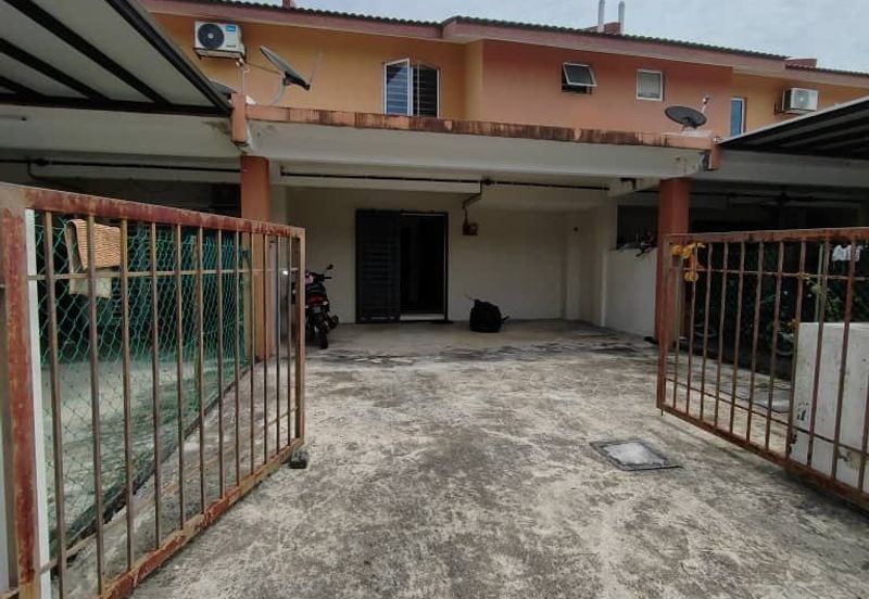 Taman Salak Baiduri, Labu