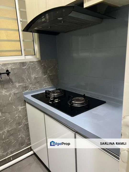 Bangi Fully Furnish Apartment Savanna Executive, Selangor, Bangi