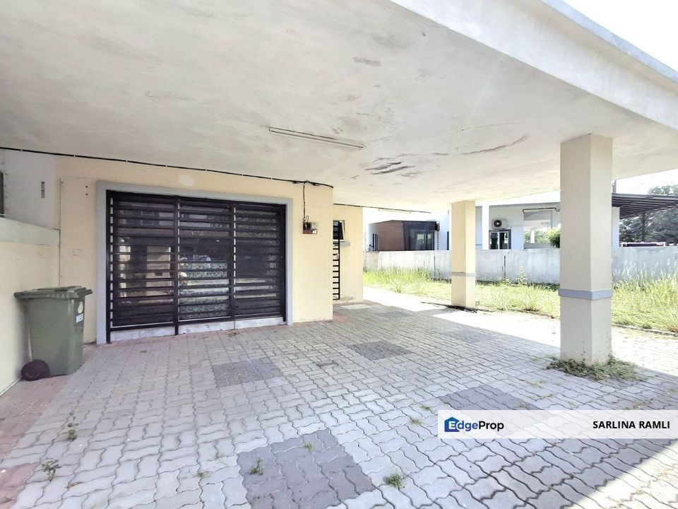 Pengkalan /Botani Ipoh NEAR SURAU| CORNER LOT Single Storey Terrace house, Perak, Kinta