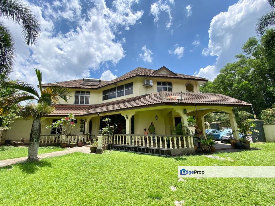Saujana Akasia Sungai Buloh, 2 Storey Bungalow House For Sale, Huge Land, Selangor, Sungai Buloh