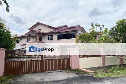 Desa Pinggiran Putra Kajang, 2 Storey Bungalow House For Sale, Spacious Land, Selangor, Kajang