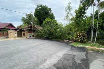 Desa Pinggiran Putra