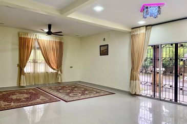 Desa Pinggiran Putra