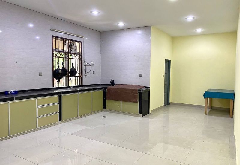 Desa Pinggiran Putra