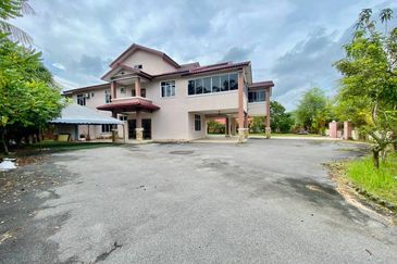 Desa Pinggiran Putra