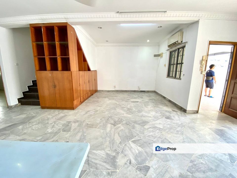 Taman Bukit Mewah Kajang, 2 Storey House For Sale, Good Condition, Selangor, Kajang