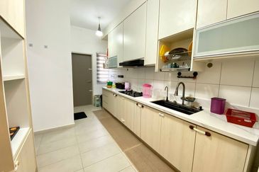 Setia Warisan Tropika (Belladonna)