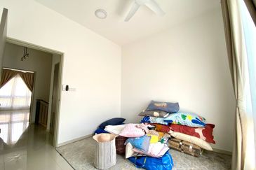 Setia Warisan Tropika (Belladonna)