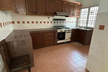 Bandar Tun Hussein Onn