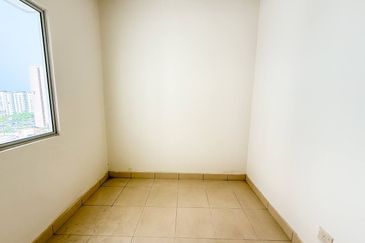 De Bayu Apartment @ Setia Alam