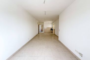 De Bayu Apartment @ Setia Alam