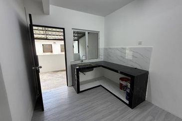 Taman Tasik Semenyih (Lake Residence)