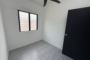 Taman Tasik Semenyih (Lake Residence)